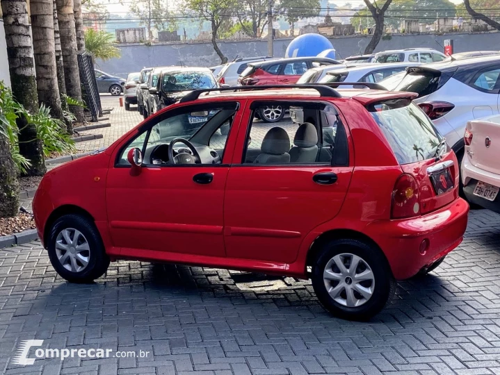 QQ 1.1 MPFI 16V