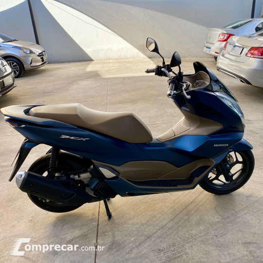 PCX 160 DLX