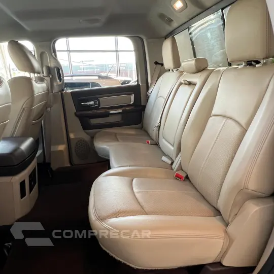 2500 6.7 I6 Turbo Laramie CD 4X4