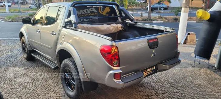 L200 Triton HLS 2.4 Flex 16V CD Mec.