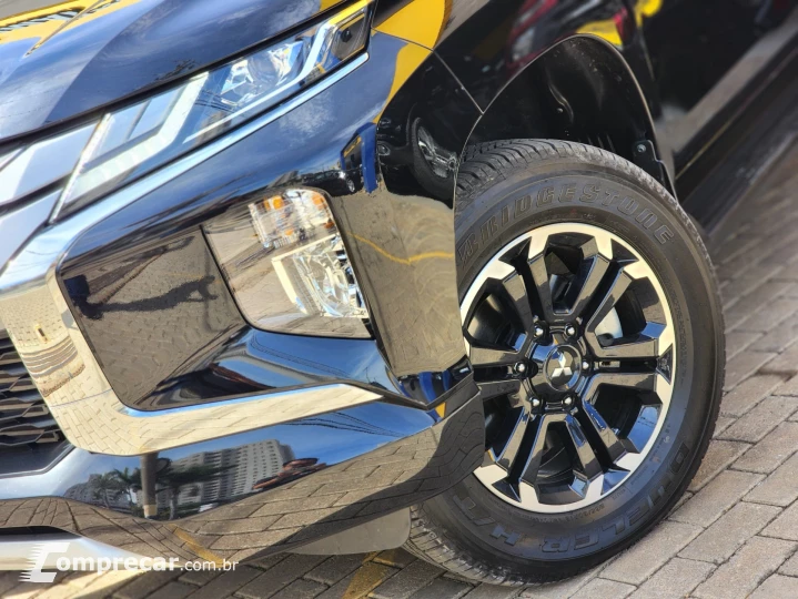 L200 TRITON 2.4 16V Turbo Sport HPE CD 4X4