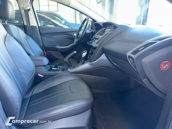 FOCUS 2.0 Titanium Plus Sedan 16V