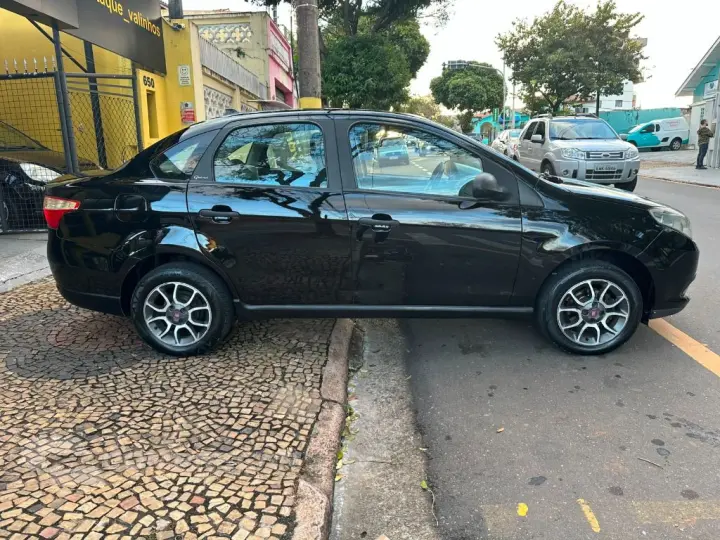 Grand Siena ATTRACTIVE 1.0 Flex 8V 4p
