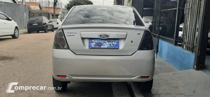 FIESTA 1.6 MPI Class Sedan 8V