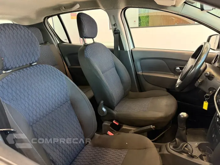 SANDERO 1.0 EXPRESSION 16V FLEX 4P MANUAL