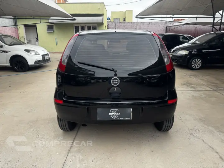 Corsa Hatch 1.0