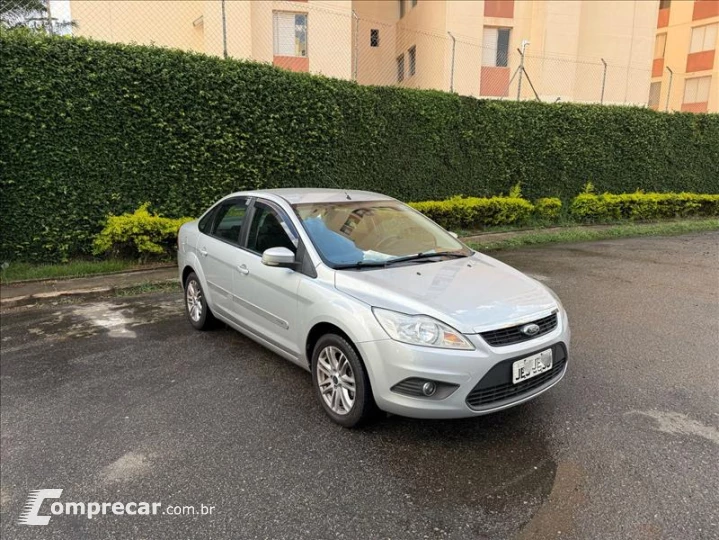 FOCUS 2.0 GLX Sedan 16V