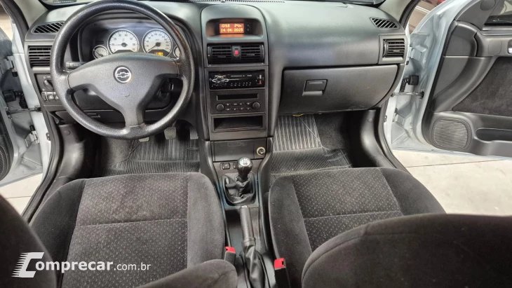 ASTRA 2.0 MPFI Advantage 8V