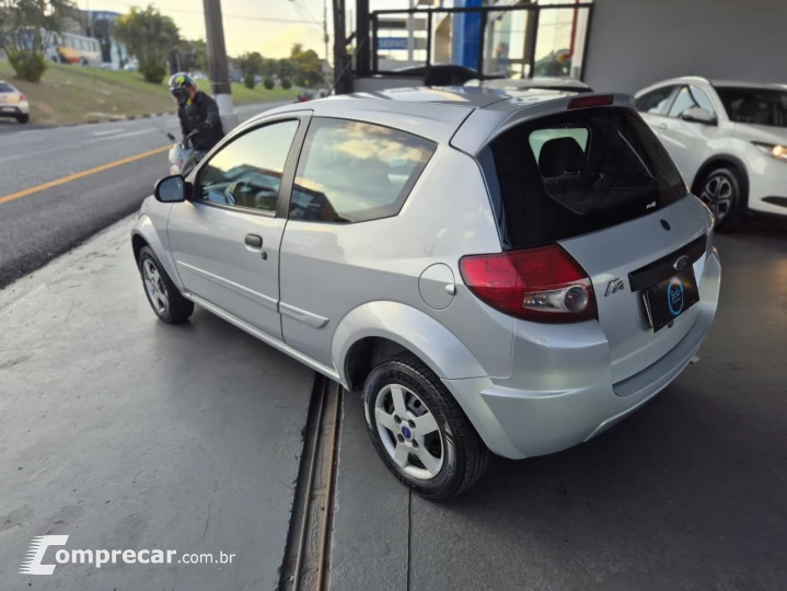 Ka 1.0 8V/1.0 8V ST Flex 3p