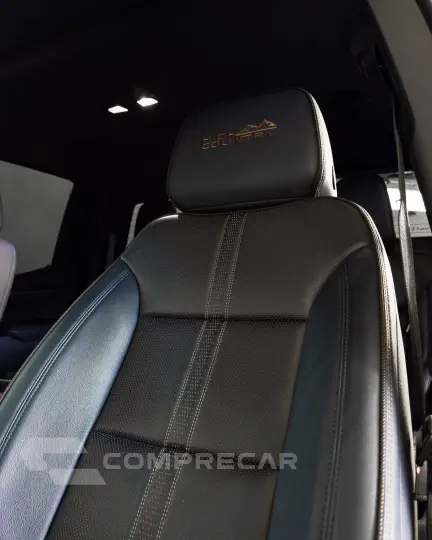 SILVERADO 5.3 V8 1500 High Country 4X4