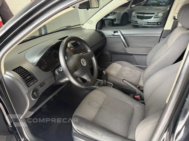 POLO SEDAN 1.6 MI Comfortline 8V