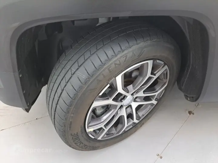 RENEGADE 1.3 T270 TURBO FLEX LONGITUDE AT6