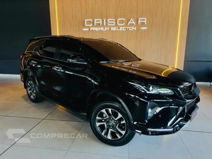 HILUX SW4 2.8 D-4D TURBO DIESEL SRX PLATINUM 7L 4X4 AUTOMÁTI