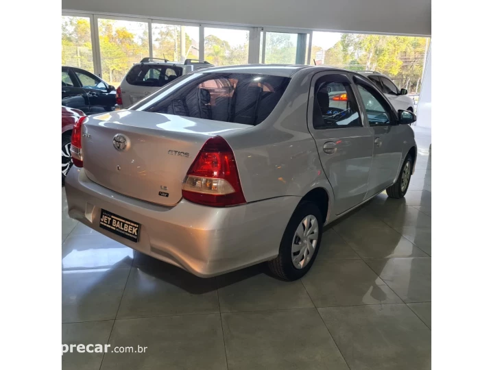 ETIOS 1.5 X PLUS SEDAN 16V FLEX 4P AUTOMÁTICO