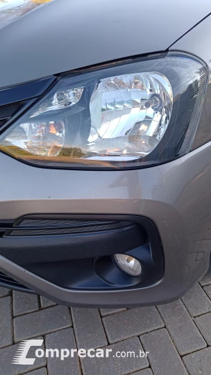 Etios 1.5 X Plus Sedan 16V Automático