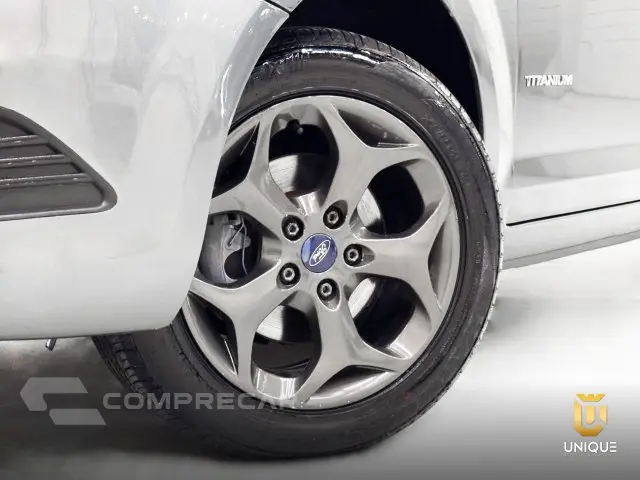 FOCUS HATCH - 2.0 TITANIUM HATCH 16V 4P AUTOMÁTICO