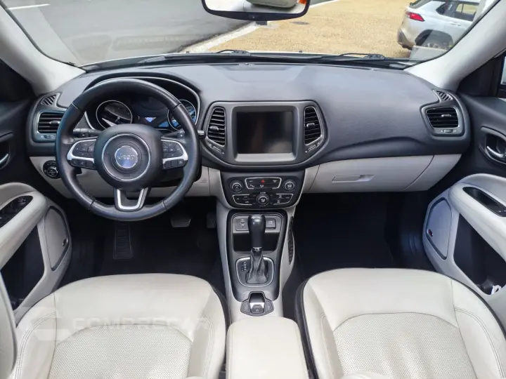 Compass 2.0 16V 4P LONGITUDE FLEX AUTOMÁTICO