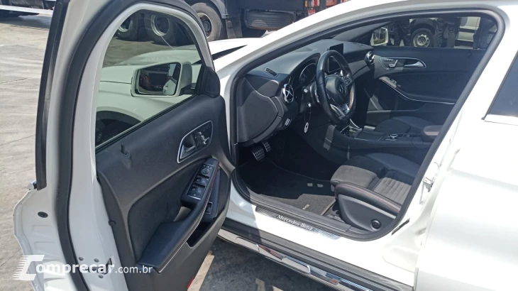 GLA 250 2.0 16V Turbo Sport