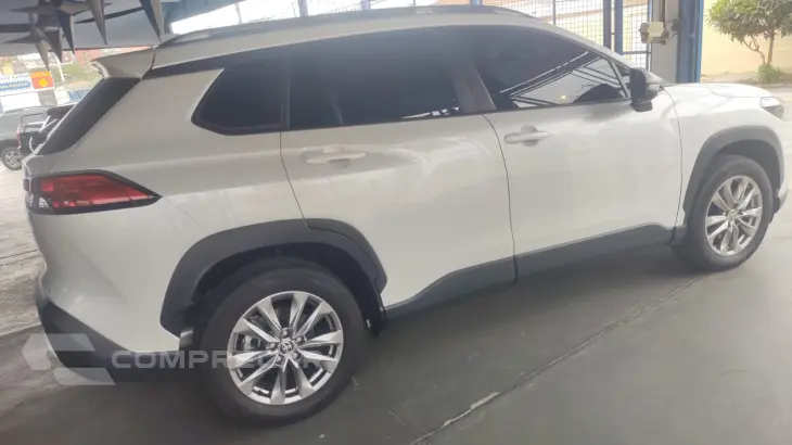 TOYOTA CROSS  XR