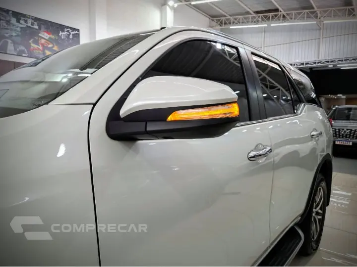 HILUX SW4 2.8 SRX 4X4 7 LUGARES 16V TURBO INTERCOOLER DIESEL