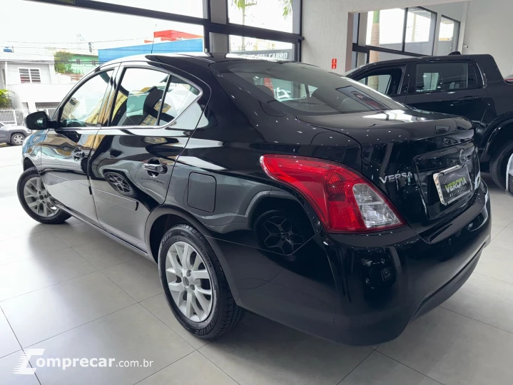 Versa SL 1.6