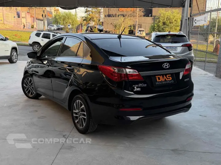 HB20S 1.6 COMFORT PLUS 16V FLEX 4P AUTOMÁTICO