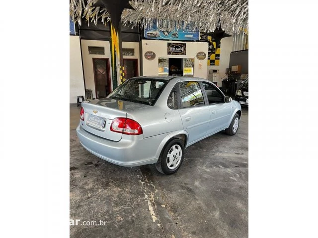 CLASSIC - 1.0 MPFI LS 8V 4P MANUAL