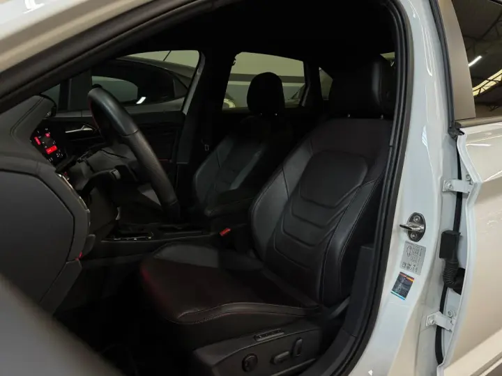 Jetta 2.0 4P 350 TSI GLI AUTOMÁTICO DSG