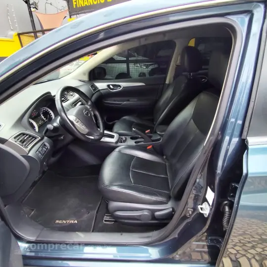 Sentra SL 2.0/ 2.0 Flex Fuel 16V Aut.