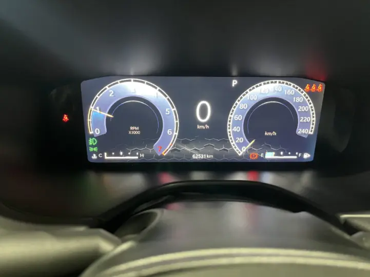 COMMANDER 1.3 T270 Turbo Limited