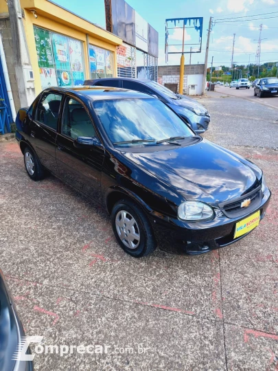 CLASSIC 1.0 MPFI Sedan 8V