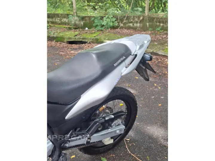 XRE 300 RALLY