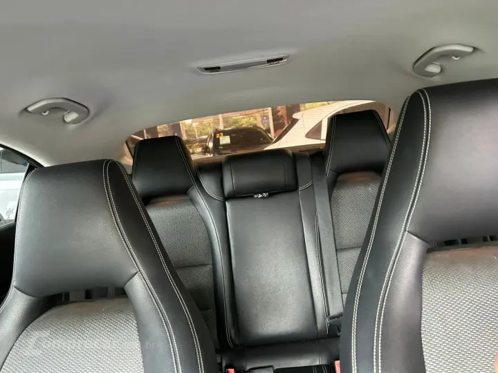 CLA-180 1.6 16V 122cv Aut.