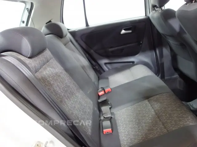 FOX - 1.0 MI 8V 4P MANUAL