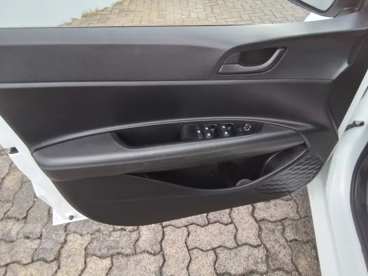 HB20 1.0 12V FLEX COMFORT PLUS MANUAL