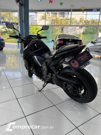 CB1000R