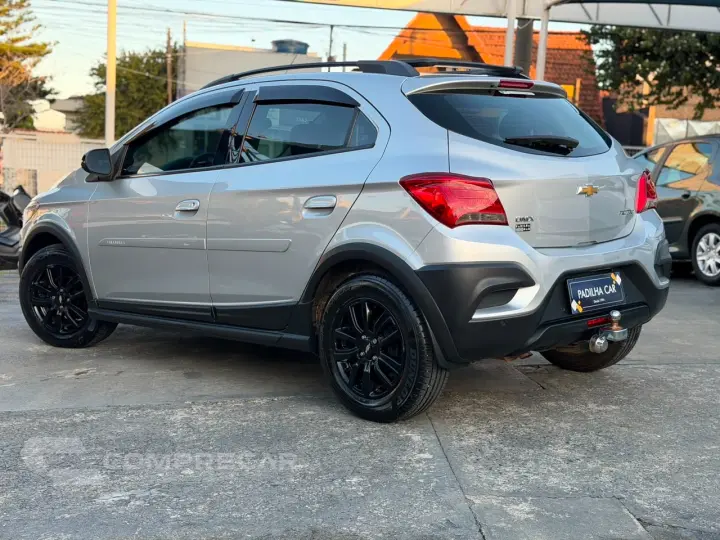 ONIX HATCH ACTIV 1.4 8V Flex 5P Aut.