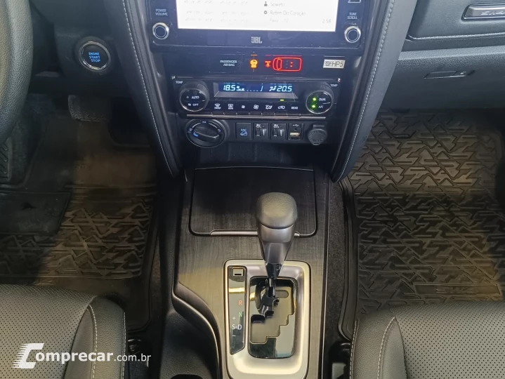 HILUX SW4 2.8 D-4D TURBO SRX 7L 4X4 AUTOMÁTICO