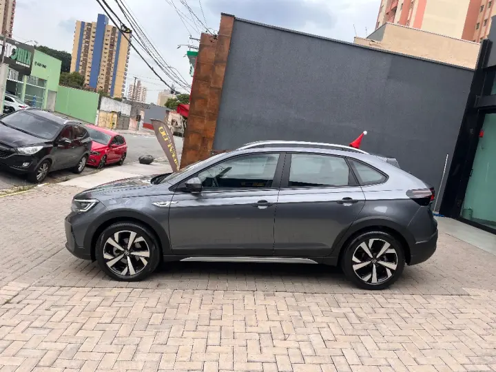 Nivus Highline 1.0 200 TSI Flex Aut.