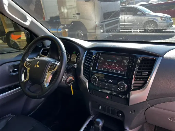 L200 TRITON 2.4 16V Turbo Sport Hpe-s CD 4X4