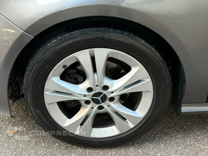 A 200 1.6 CGI 7g-dct