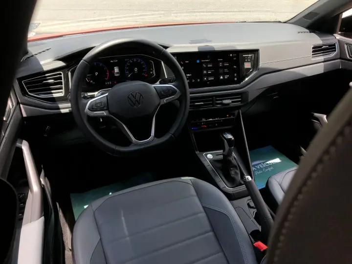 Nivus 1.0 200 Tsi Total Flex Highline Automático