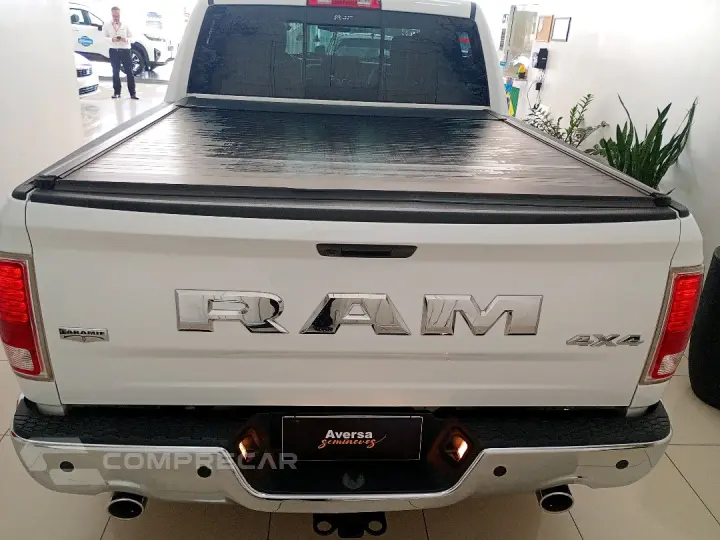 CLASSIC 5.7 V8 GASOLINA LARAMIE CD 4X4 AUTOMÁTICO