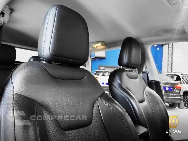 COMPASS - 1.3 T270 TURBO LONGITUDE AT6
