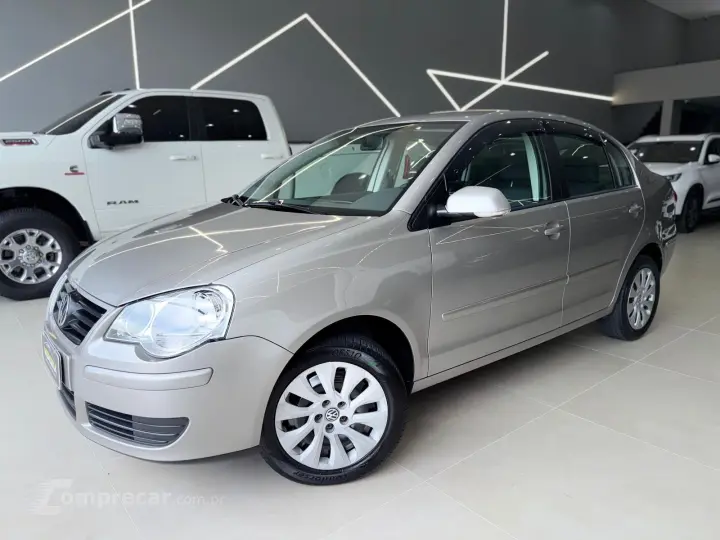 POLO SEDAN 1.6 MI 8V