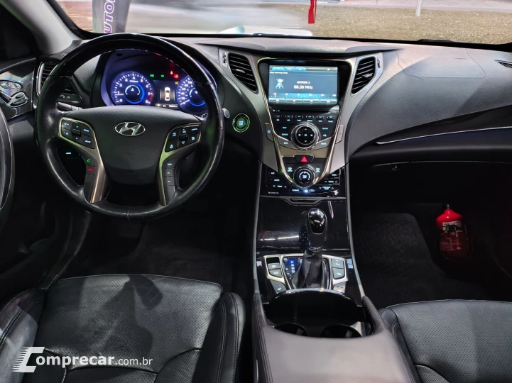 AZERA 3.0 MPFI GLS V6 24V