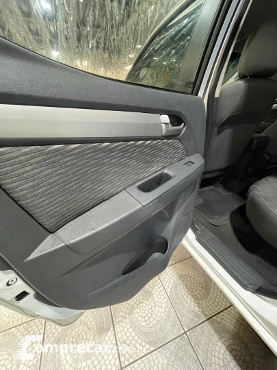 S10 2.4 LT 4X2 CD 8V