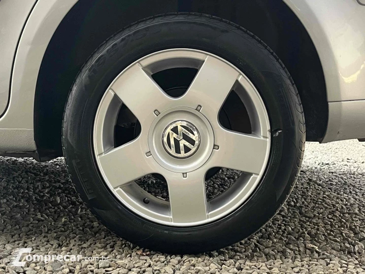 POLO SEDAN 1.6 MI 8V FLEX 4P MANUAL