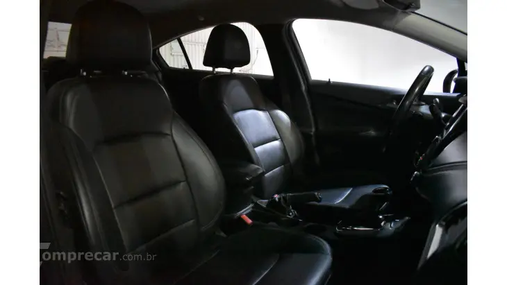 CRUZE SEDAN - 1.4 TURBO LT 16V 4P AUTOMÁTICO