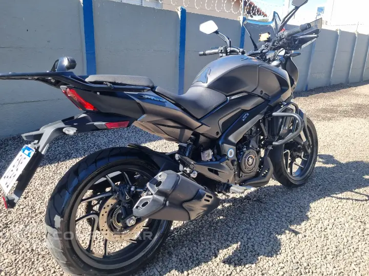 Dominar 400